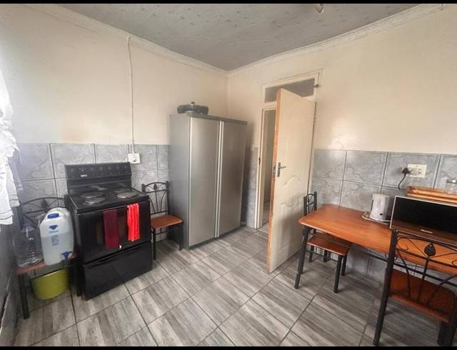 3 BEDROOM HOUSE FOR SALE IN STANFIELD HILL